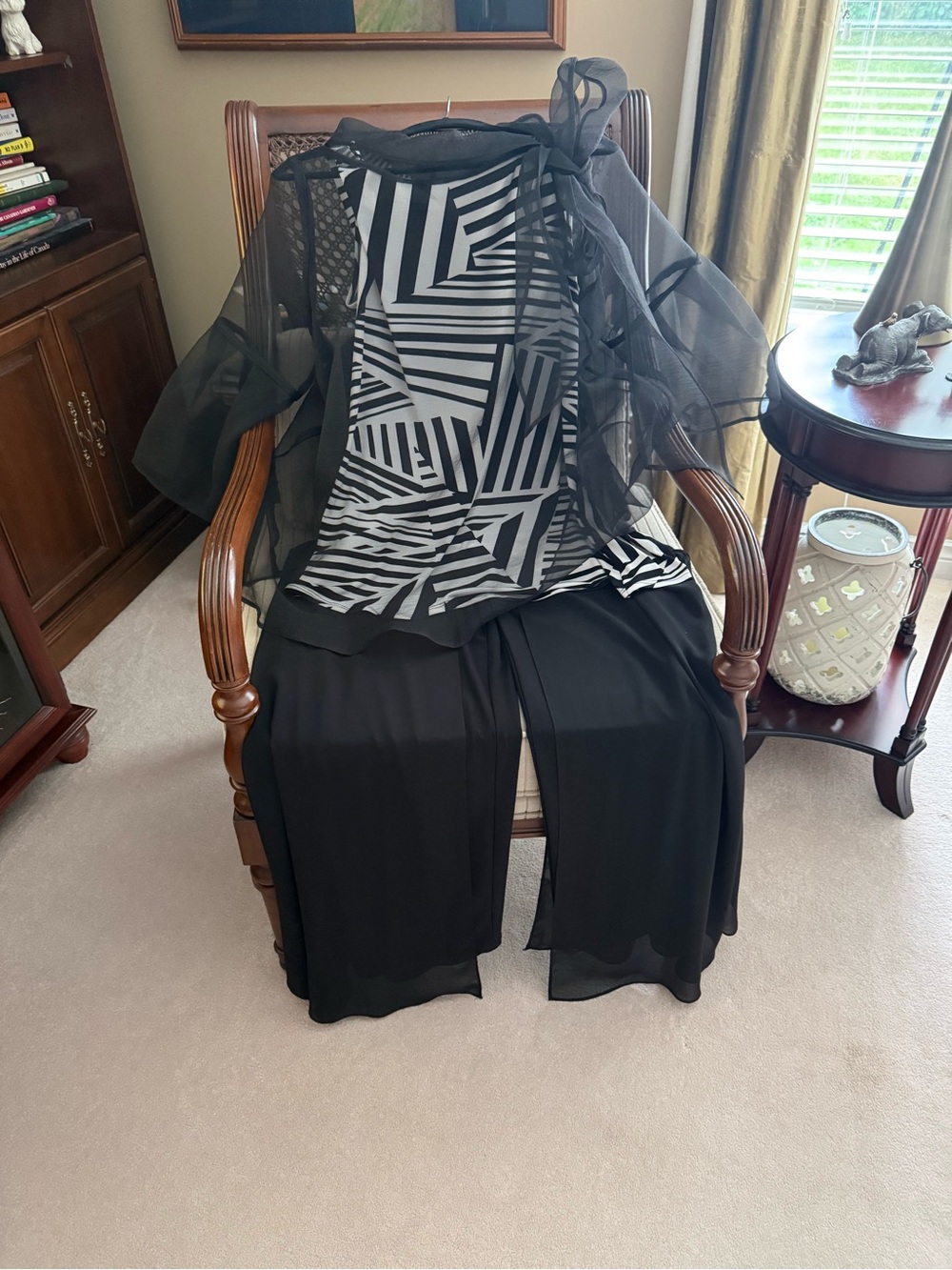 IC COLLECTION Black and White Striped Top Sheer Detail/Frank Lyman pants